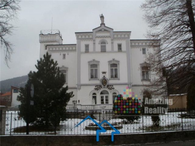 ݿ ȪСǱ  ʷƾ